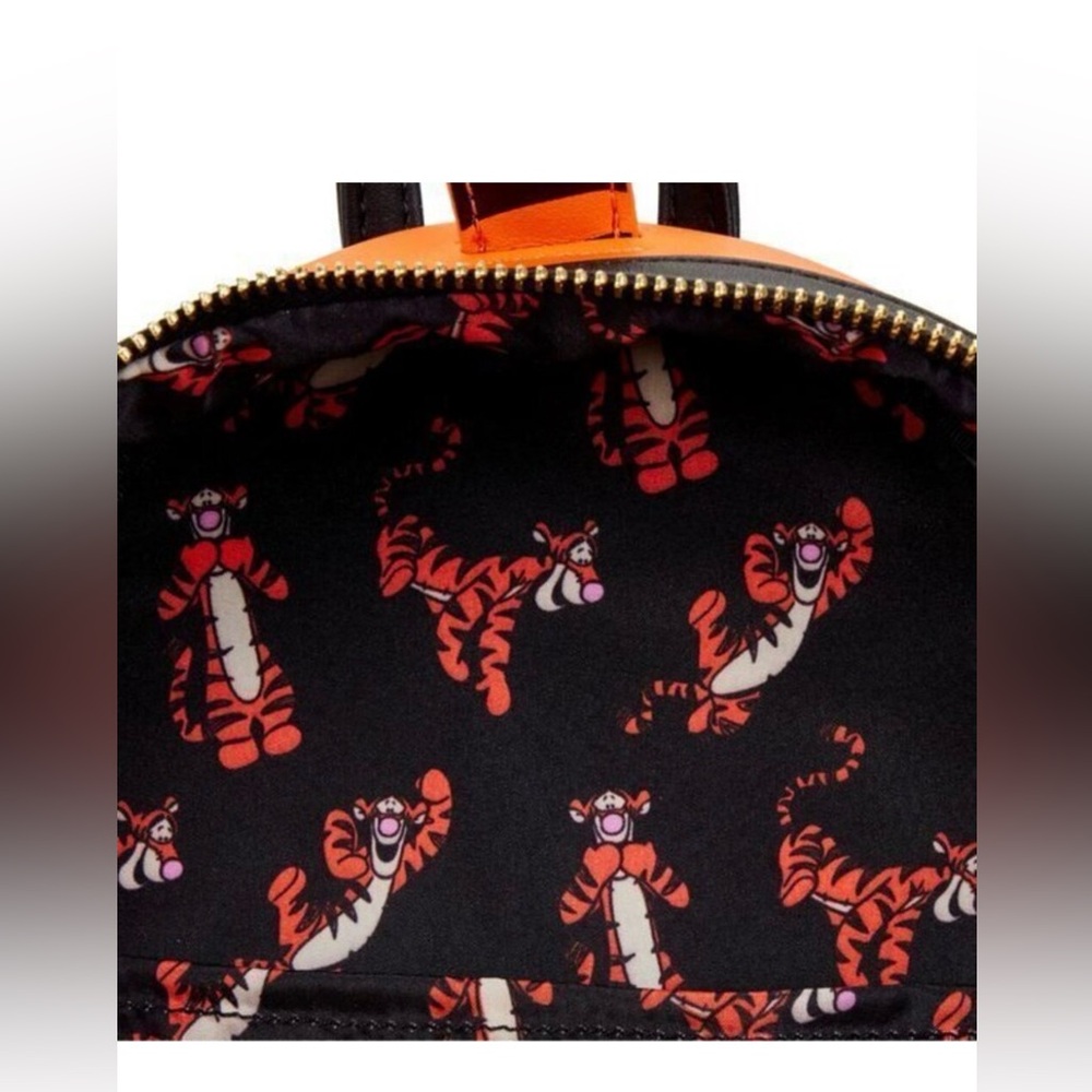 Loungefly Disney Winnie the‎ Pooh Tigger Cosplay Mini Backpack - Picture 5 of 8